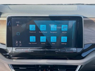 2026 Volkswagen Atlas — photo 12 view