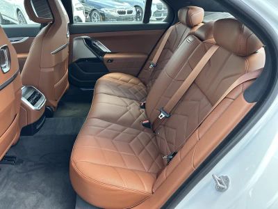 2026 BMW 7 Series — photo 16 view