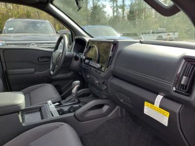 2026 Nissan Frontier — photo 29 view