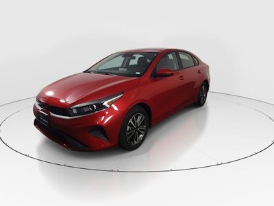 2023 Kia Forte - Photo 3