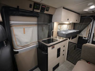 2027 Winnebago SOLIS POCKET — photo 7 view
