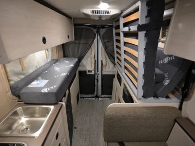2027 Winnebago SOLIS POCKET — photo 18 view