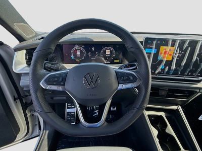 2026 Volkswagen Tiguan — photo 10 view