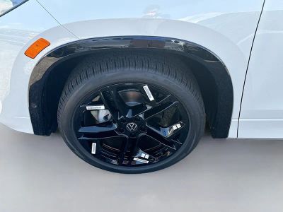 2026 Volkswagen Tiguan — photo 26 view