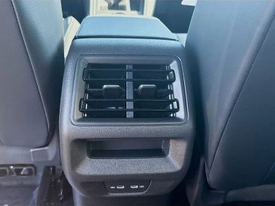 2026 Volkswagen Tiguan — photo 19 view