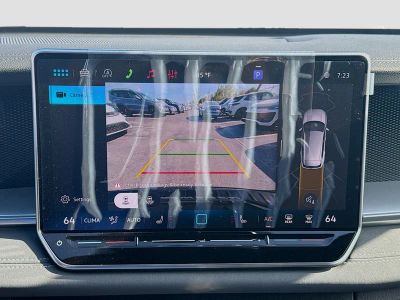 2026 Volkswagen Tiguan — photo 13 view