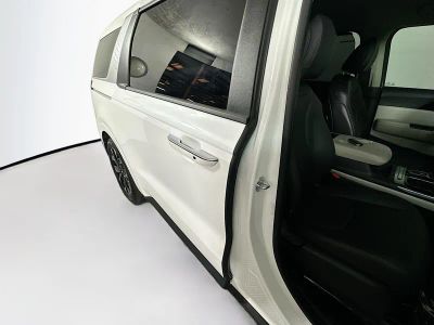 2024 Kia Carnival — photo 28 view