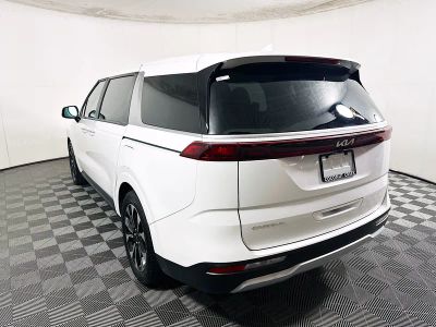 2024 Kia Carnival — detail view