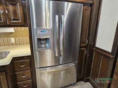 2016 Tiffin Motorhomes Phaeton - Photo 33
