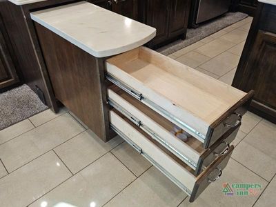2016 Tiffin Motorhomes Phaeton - Photo 28