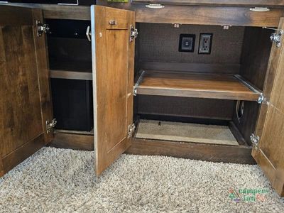 2016 Tiffin Motorhomes Phaeton - Photo 44
