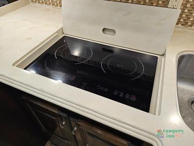 2016 Tiffin Motorhomes Phaeton - Photo 23