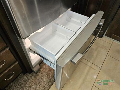 2016 Tiffin Motorhomes Phaeton - Photo 36