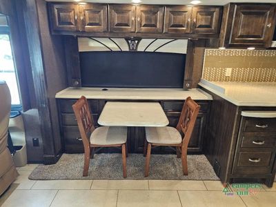 2016 Tiffin Motorhomes Phaeton - Photo 38