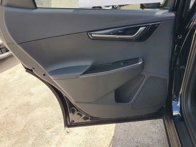 2025 Kia EV6 — photo 10 view