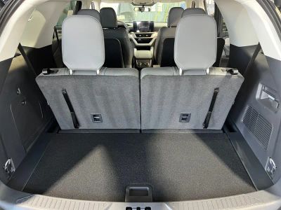 2026 Ford Explorer — photo 17 view