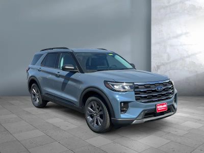 2026 Ford Explorer — photo 8 view