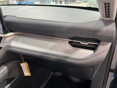 2026 Ford Explorer — photo 12 view