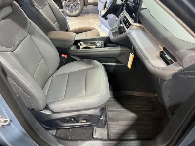2026 Ford Explorer — photo 15 view