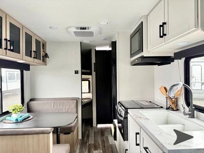 2026 Jayco Jay Flight SLX - Photo 10