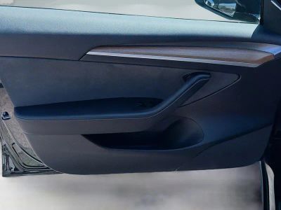 2023 Tesla Model 3 — photo 21 view