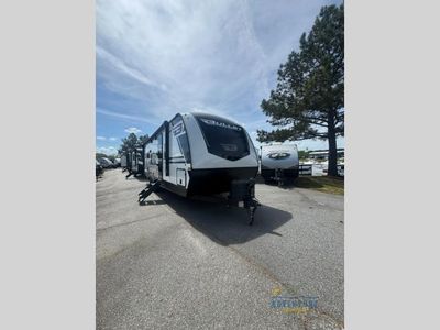 2025 Keystone Bullet Crossfire — rear three-quarter view