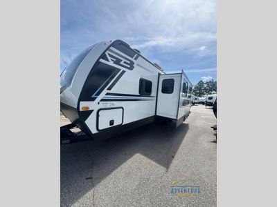2025 Keystone Bullet Crossfire — front three-quarter view