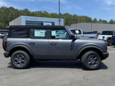 2025 Ford Bronco - Photo 2