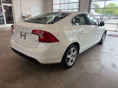 2012 Volvo S60 — interior view