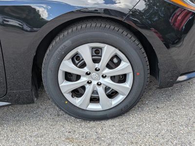 2024 Toyota Corolla — photo 11 view