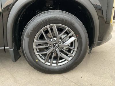 2023 Nissan Rogue — photo 16 view