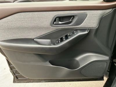 2023 Nissan Rogue — photo 20 view