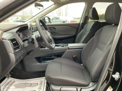 2023 Nissan Rogue — photo 9 view