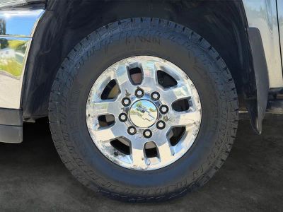 2011 Chevrolet Silverado 3500HD — interior view