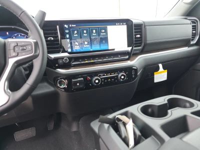 2026 Chevrolet Silverado 1500 — photo 10 view