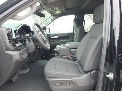 2026 Chevrolet Silverado 1500 — photo 13 view