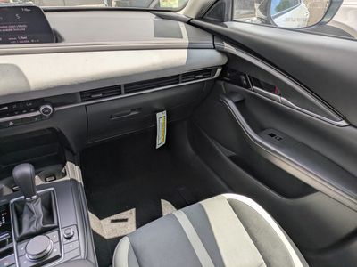 2026 Mazda CX-30 - Photo 14
