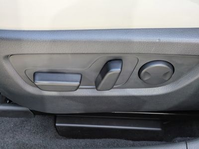 2026 Mazda CX-30 - Photo 17