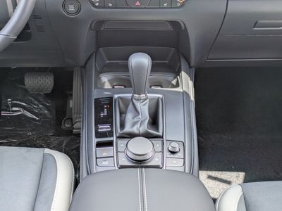 2026 Mazda CX-30 - Photo 16