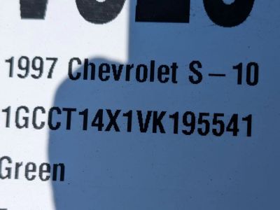 1997 Chevrolet S-10 - Photo 9