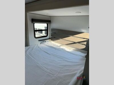 2025 Grand Design Influence - Photo 36