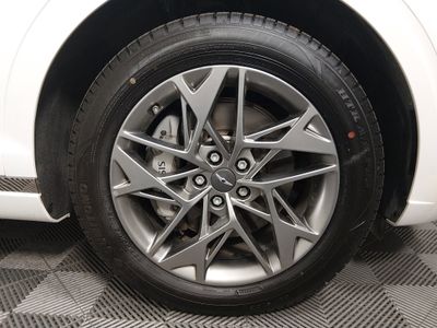 2025 Genesis GV70 - Photo 10