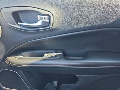 2018 Jeep Compass — photo 21 view