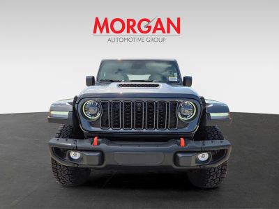 2026 Jeep Gladiator — side profile view