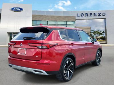 2024 Mitsubishi Outlander — detail view