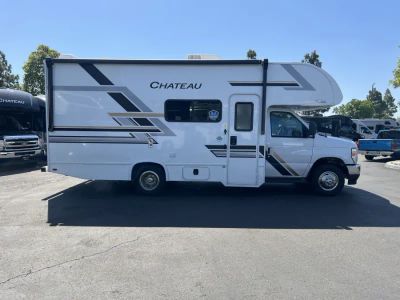 2027 Thor Motor Coach CHATEAU — photo 20 view
