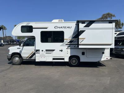 2027 Thor Motor Coach CHATEAU — photo 19 view