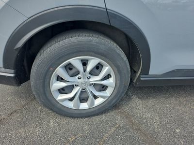 2024 Honda CR-V LX - Photo 11