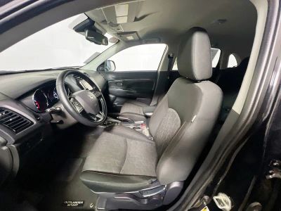 2024 Mitsubishi Outlander Sport — photo 12 view