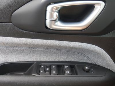 2022 Jeep Compass - Photo 17